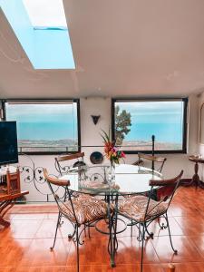 Sun-soaked apt w patio, balcony & garden - Aguilas