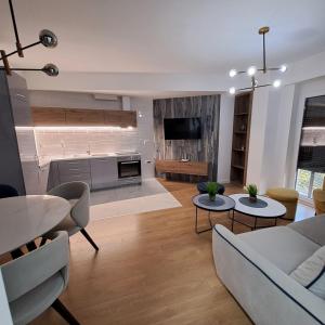 RINES Apartment