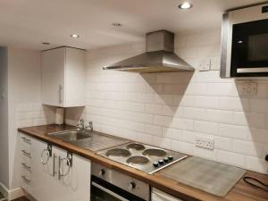 Private garden apartment with secure parking