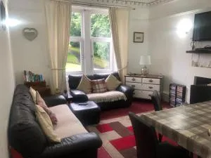 Captivating 2-Bed Apartment in Isle of Bute - Mountstuart