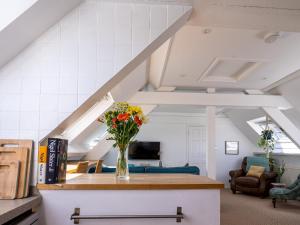 Tranquil cosy apartment in centre of Avening - Pass the Keys