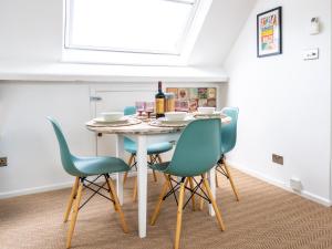 Tranquil cosy apartment in centre of Avening - Pass the Keys