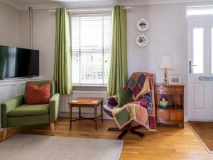 Bath Road Retreat 2 bedrooms with garden - Pass the Keys