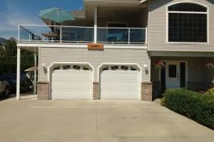 Grumpy's Suite by the Lake - Пічленд