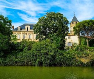 Maisons de vacances Chateau sur le Canal du midi proche de Carcassonne : photos des chambres