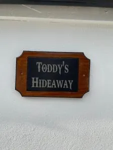 Toddys Hideaway - Bellananagh