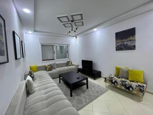 Residence meaxpa adres Av Youssef ibn tachfine 4 Tanger