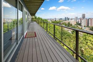 Breathtaking Views w Modern Lux - 2320