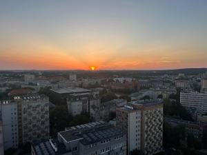 Hanza Tower - SCANDIA Apartment, 16th floor, Sunset View