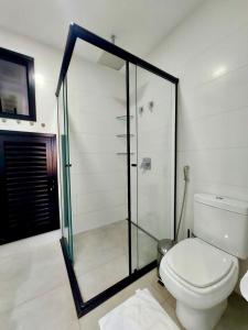 Uma Linda Vista com Quarto Privativo no Ed. Vertigo