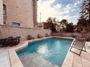 Maisons d'hotes Demeure de Sainte Clotilde Ideal Fete Anniversaire : Chambre Double Familiale