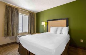Extended Stay America Suites - Houston - The Woodlands