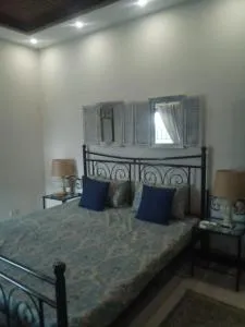 Queen Bedroom - Jhelum