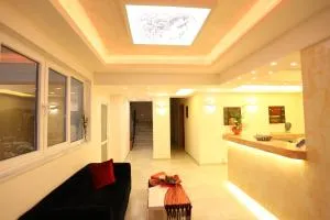 Hotel Alexandros - Kókkinon Nerón