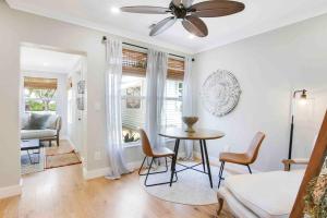 Croton Cottage - Downtown WPB guest house