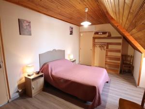 Maisons de vacances Gite Menet, 3 pieces, 5 personnes - FR-1-742-483 : photos des chambres