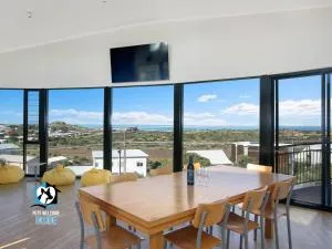 Architect Designed Beach House with Sweeping Views - Goolwa
