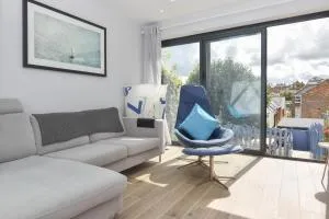 74 Granville Road - Gurnard