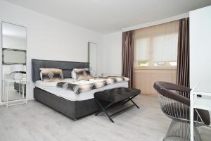 Ferienwohnung & Aparts am Schloss Park