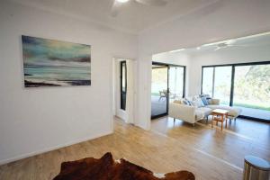 Hilltop Retreat - best of both worlds: Beachfarm