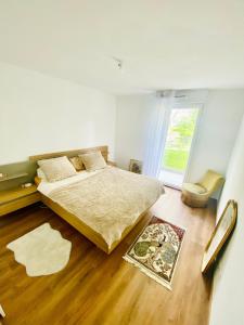 Appartements appartement prive de 200m2 : photos des chambres
