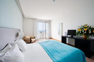 Double Room with Sea View room in Hotel Mar e Sol & Spa