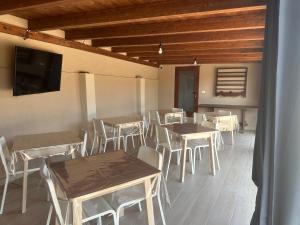Camere con piscina e parco giochi non lontano da Cagliari