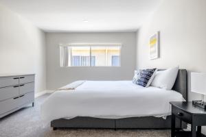 W Hollywood 2BR nr TJ W 3rd St Beverly Center LAX-444