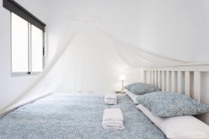 Home2Book Charming Apt Santa Cruz City Center