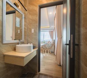 Phòng Deluxe (2 Người lớn + 1 Trẻ em) (Deluxe Room (2 Adults + 1 Child))