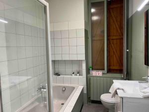 Appartements NEW COSY Appartement Plein Centre Clermont-Ferrand Augustins A : photos des chambres