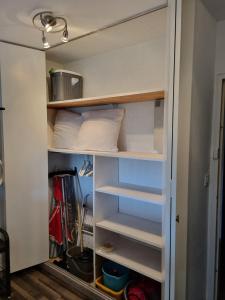 Superbe T2 tout confort 3 étoiles, entièrement renové avec piscine, parking, clim, wifi, Netflix