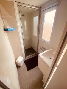 Campings Mobilhome P27 6 personnes climatise : photos des chambres
