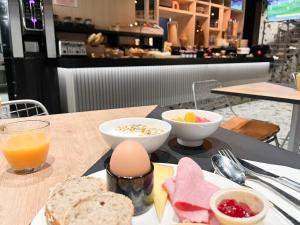 Hotels ibis Martigues Centre : photos des chambres