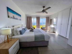 5 Kenwyn on Sea - Beachfront Family Unit