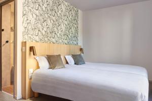 Hotels Originals Boutique, Hotel Larivaut, Puy-Guillaume : photos des chambres