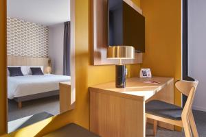 Hotels Originals Boutique, Hotel Larivaut, Puy-Guillaume : photos des chambres