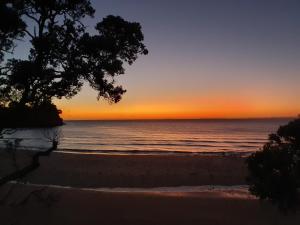 Whangaparaoa Lodge