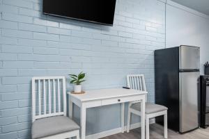 Cottages at Rockaway Beach Suite #2