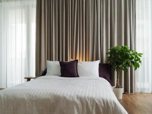 Central 1 Apartment - New Building & Parking