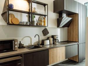 Central 2 Apartment - New Building & Parking