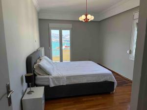 Panoramic Port Penthouse