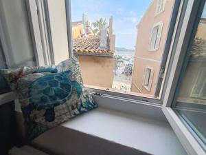 emplacement idéal, vue mer, parking offert