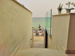 Villa - Beach Front