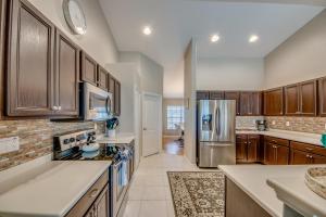 Villa Mercedes, Cape Coral