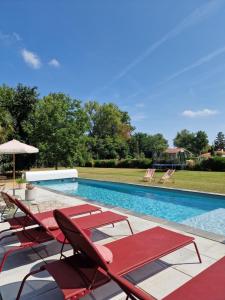 Sejours chez l'habitant Chambre de charme avec acces piscine : photos des chambres