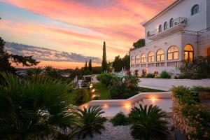 Hotel Moeesy, Blue & Green Oasis 