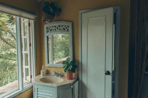 Cabaña típica Boyacense! con vista al lago y chimenea