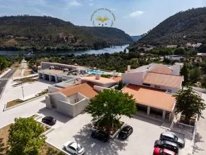 Rupestre Arts Hotel Ródão - 波塔莱格雷