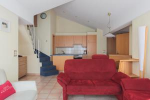 Three-Bedroom Apartment room in Saaserhof Apartments